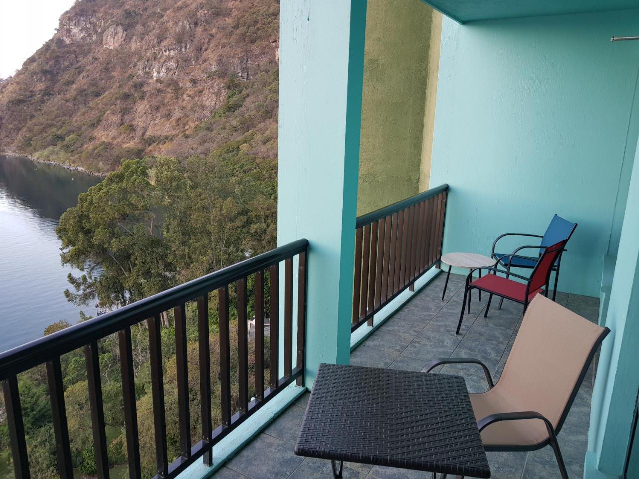 Sky View Atitlan Lake Suites - Free Breakfast Supplies Panajachel Exterior foto